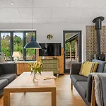 Duco - 780m From The Sea By Interhome *