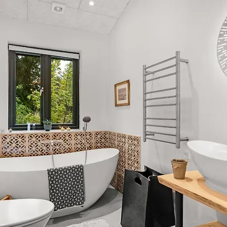 Duco - 780m From The Sea By Interhome