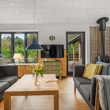 Duco - 780m From The Sea By Interhome *